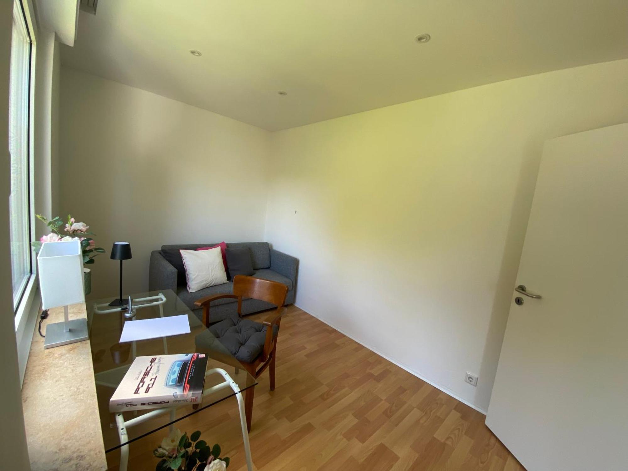 Stilvolle Ferienwohnung Im Zentrum Von Unna Exteriör bild